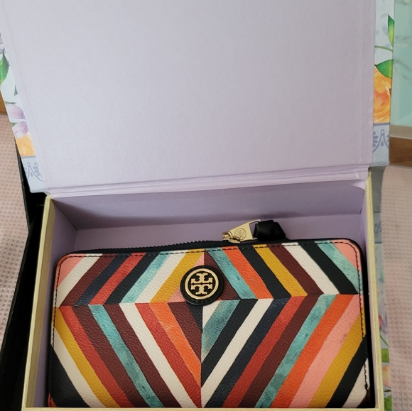 ๐ฅ TORY BURCH  WALLET  ๐ฅ - Picture 8 of 16